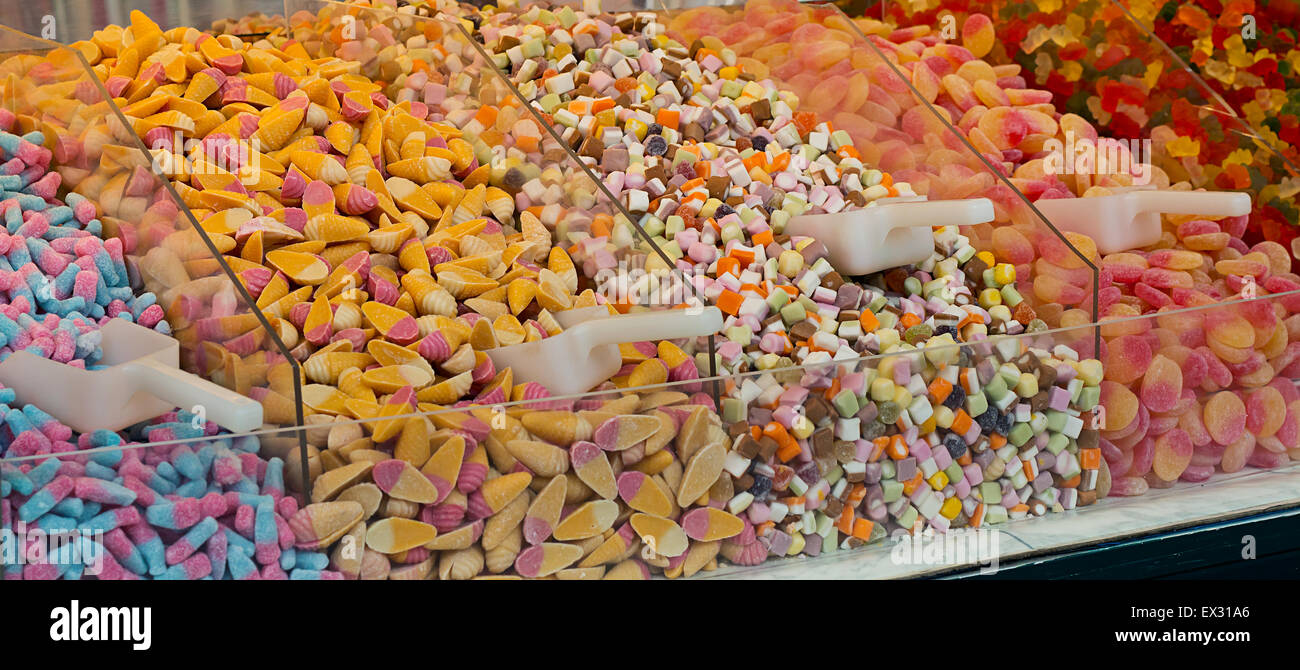 Penny candy store hi-res stock photography and images - Alamy