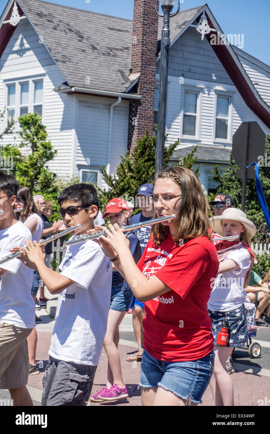 4th july parade flags cars hires stock photography and images Alamy