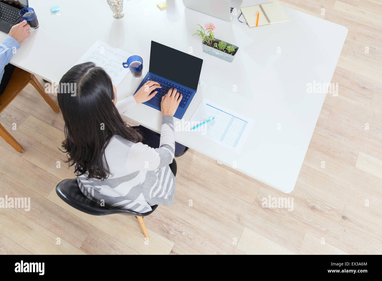 Japanese woman in office hi-res stock photography and images - Alamy