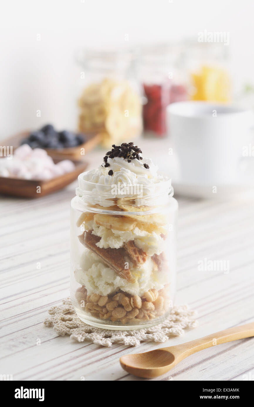 Jar of sweets hi-res stock photography and images - Alamy