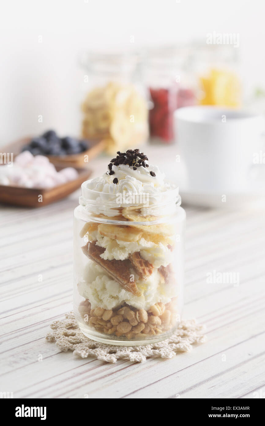 Jar of sweets hi-res stock photography and images - Alamy