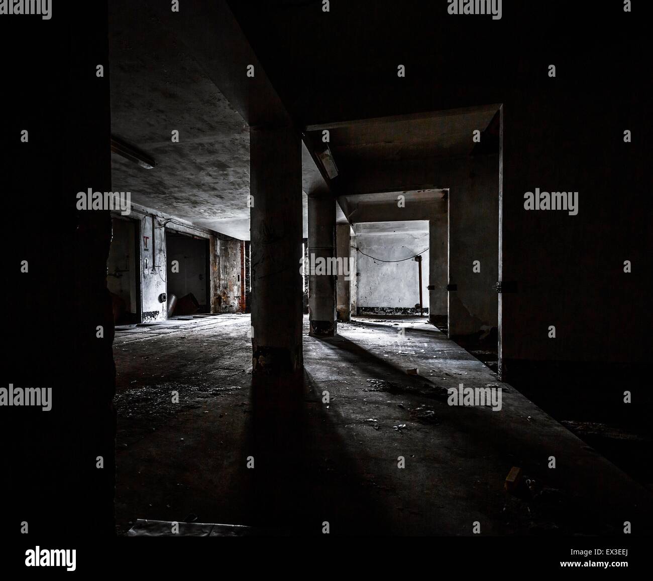 Dark industrial interior Stock Photo - Alamy