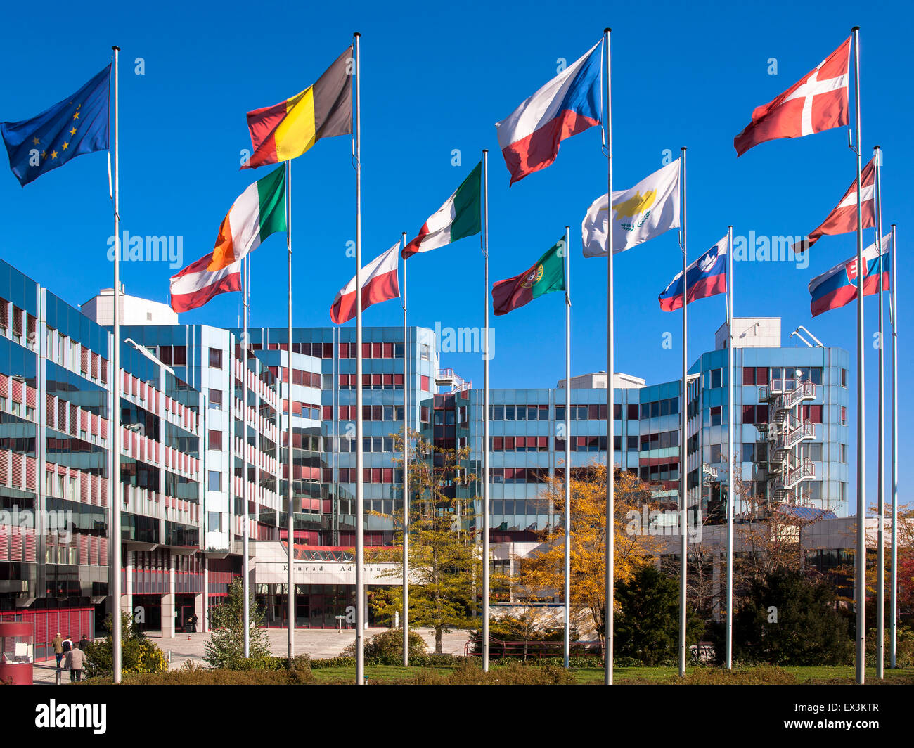LUX, Luxembourg, city of Luxembourg, the General Secretariat of the European Parliament at the plateau Kirchberg, Konrad Adenaue Stock Photo
