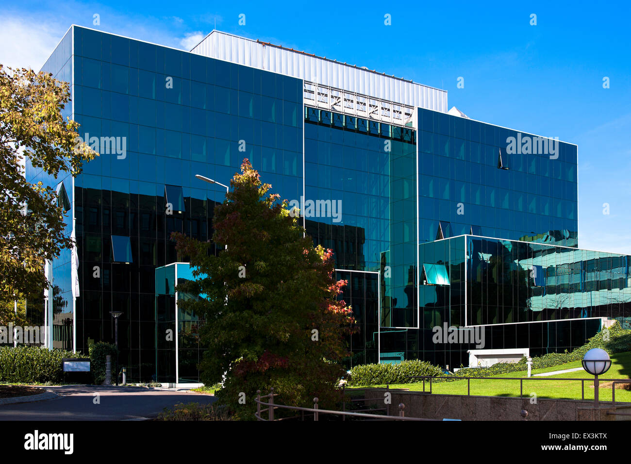 Europe, Luxembourg, city of Luxembourg, building of the Sal. Oppenheim Bank at the Rue Jean Monnet at the Kirchberg plateau. Eur Stock Photo