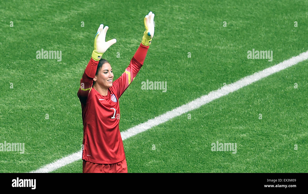 Vancouver, Canada. 05th July, 2015. Goalkeeper Hope Solo from the United States celebrate the victory after the FIFA Women«s World Cup 2015 finale soccer match between USA and Japan at the BC Place Stadium in Vancouver during the FIFA WomenÔs World Cup in Vancouver, Canada, 05 July 2015. Photo: Carmen Jaspersen/dpa/Alamy Live News Stock Photo