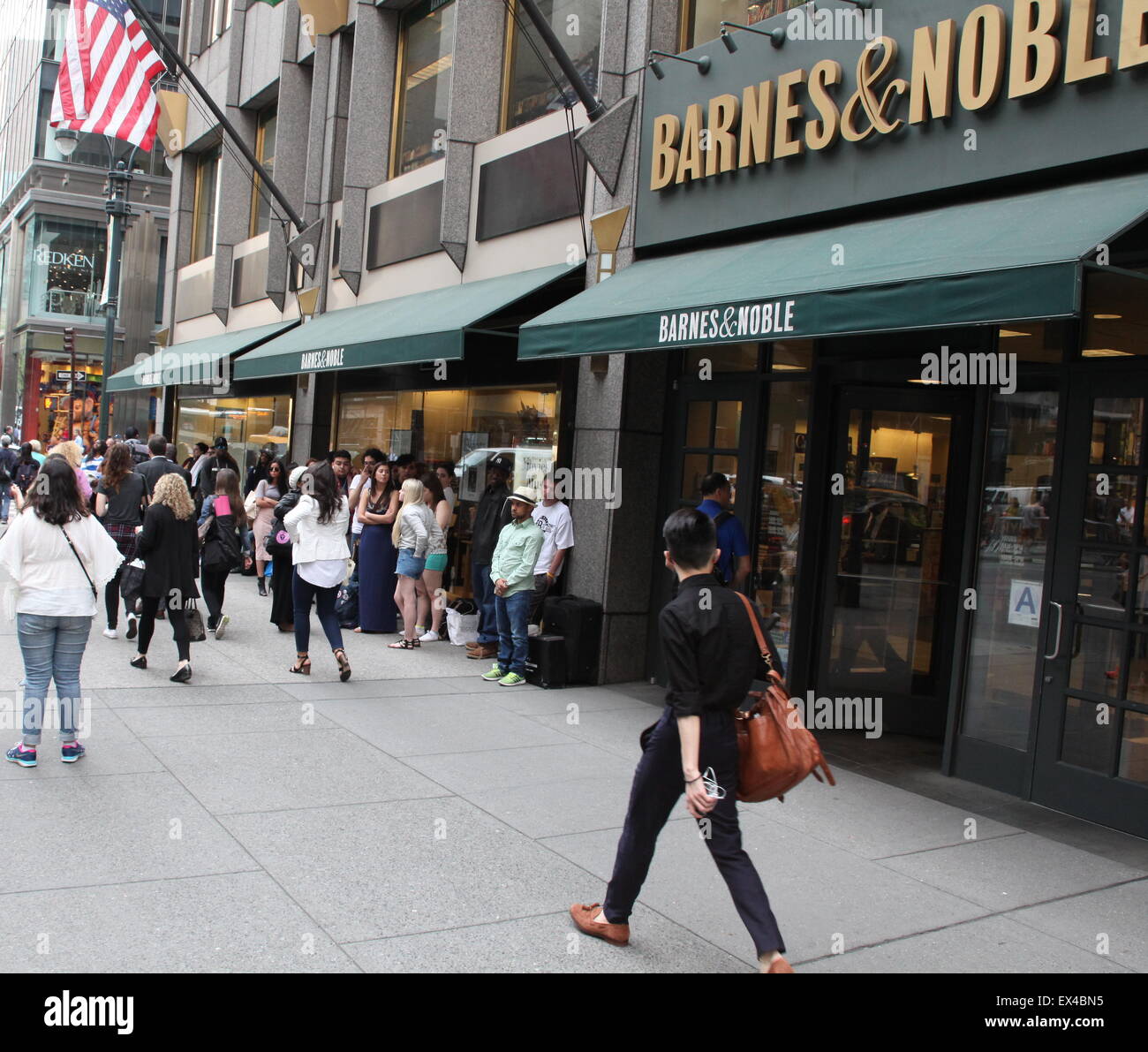 Kim Kardashian Appears At Barnes Noble For A Book Signing For