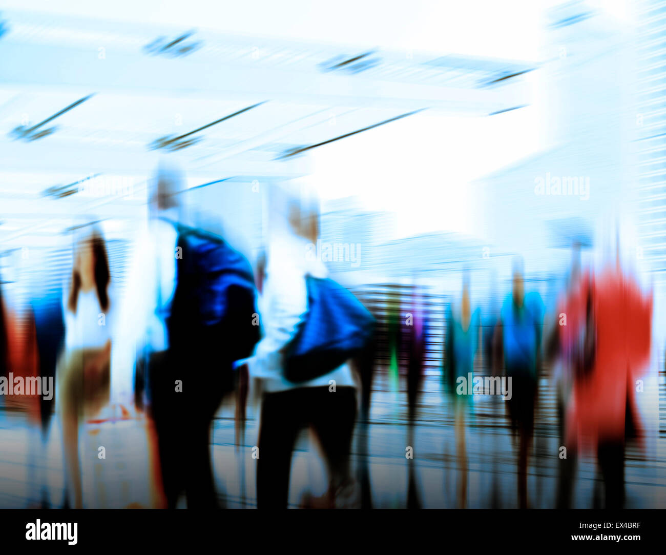 Group of people walking in pathway hi-res stock photography and images ...