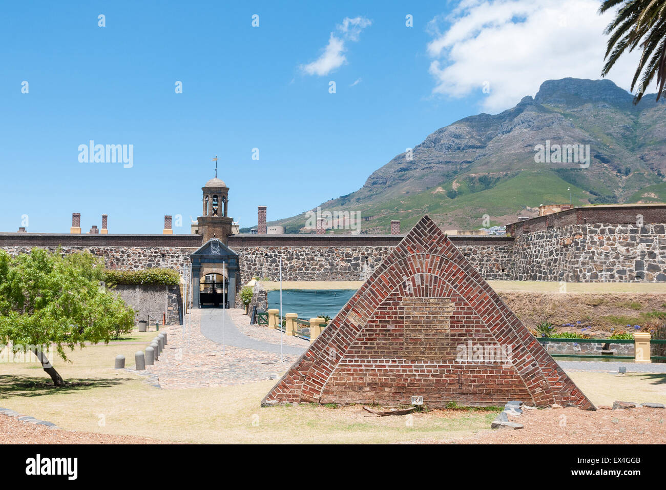 Powder magazine in front of the Castle of Good Hope in Cape Town. Built by the Dutch East India Company between 1666 and 1679 an Stock Photo