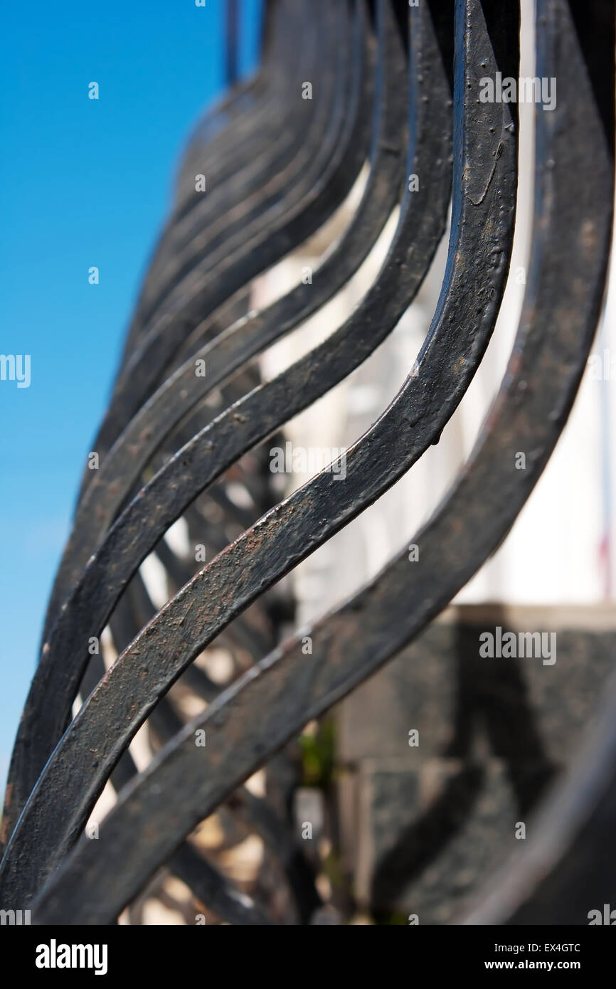 fragment of metal grating. geometric pattern closeup Stock Photo Alamy