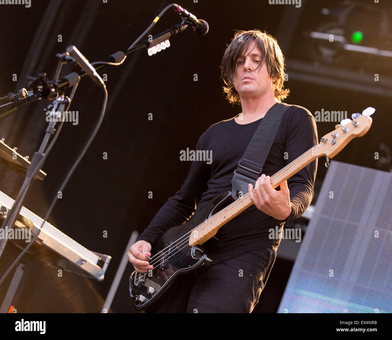 Milwaukee, Wisconsin, USA. 4th July, 2015. Musician GREG EDWARDS of Failure performs live on stage at the Summerfest Music Festival in Milwaukee, Wisconsin © Daniel DeSlover/ZUMA Wire/Alamy Live News Stock Photo
