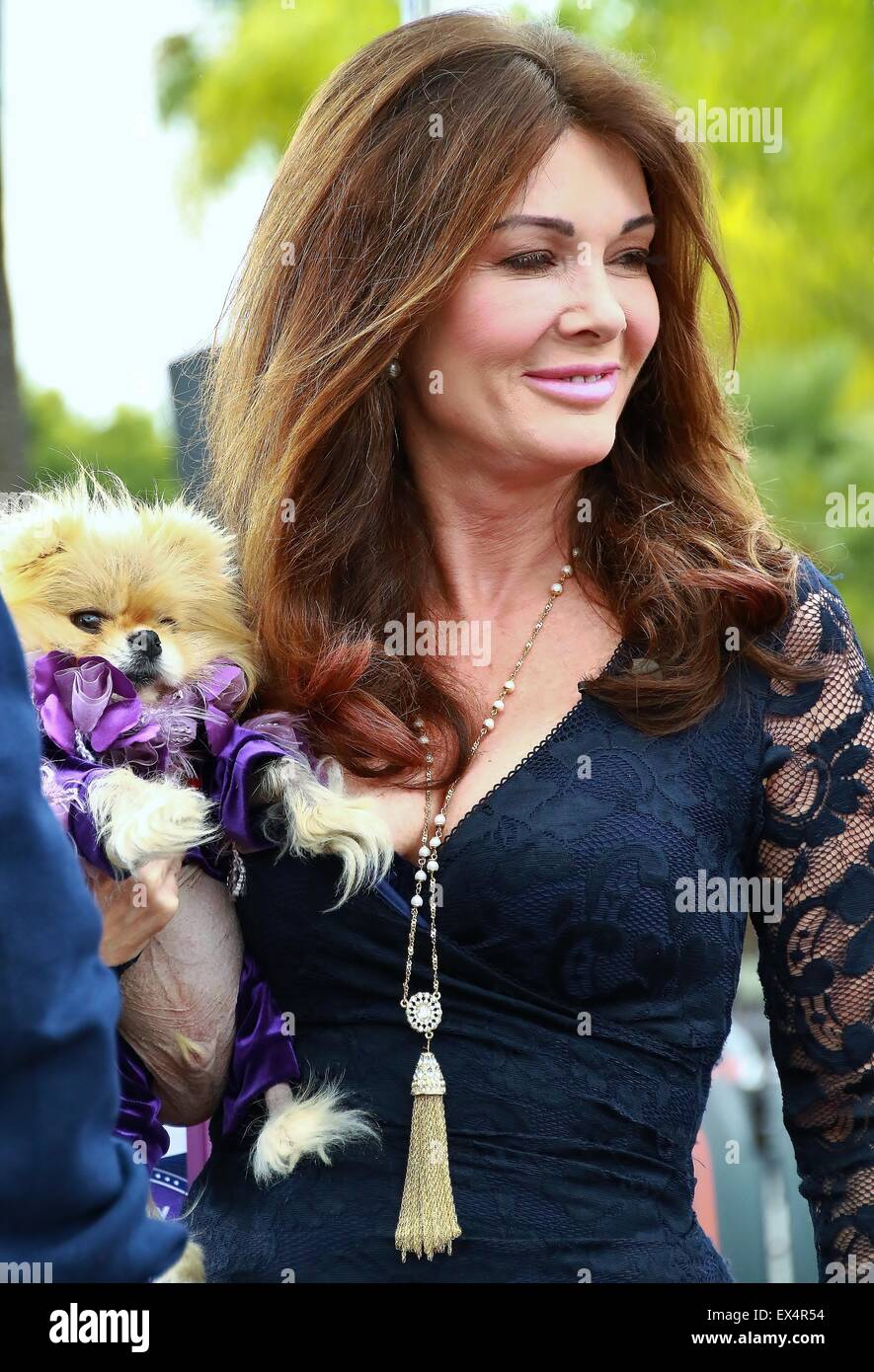 Lisa vanderpump and dog hi-res stock photography and images - Page