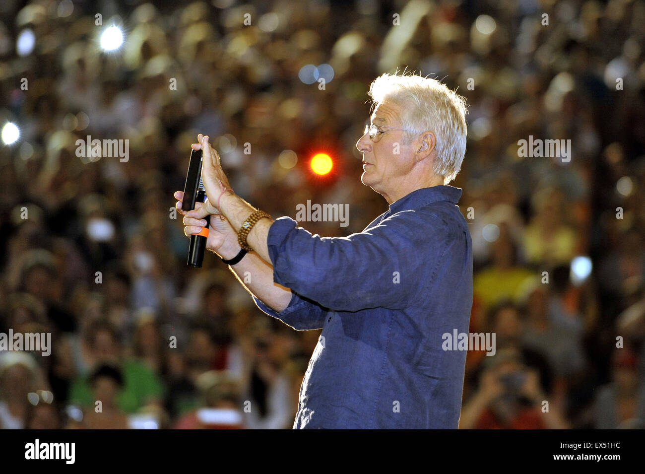 U.S. actor Richard Gere takes a photograph prior to the screening the movie Pretty Woman during the 50th International Film Festival Karlovy Vary, Czech Republic, July 4, 2015. (CTK Photo/Slavomir Kubes) Stock Photo