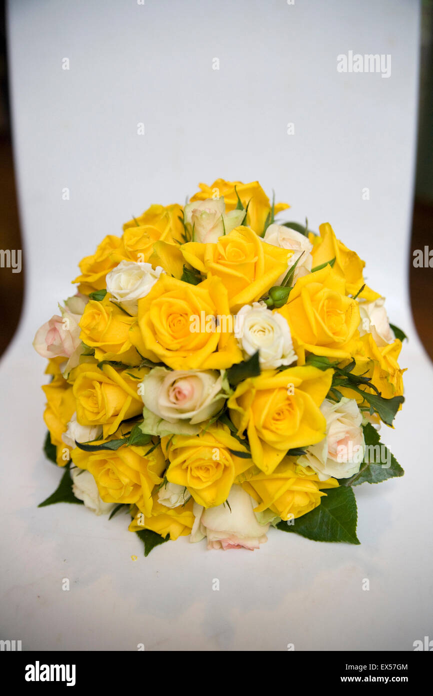 Bridal bouquet laid out before the wedding Stock Photo Alamy