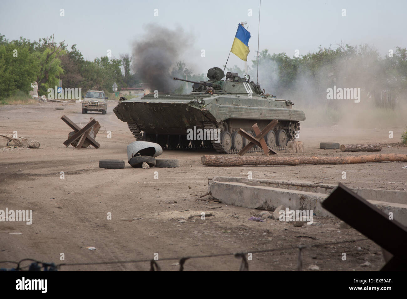 Наше наступление на украине сегодня. Боевыедействыя на Украине. Украина стягивает войска к Донбассу. БТР на Донбассе.