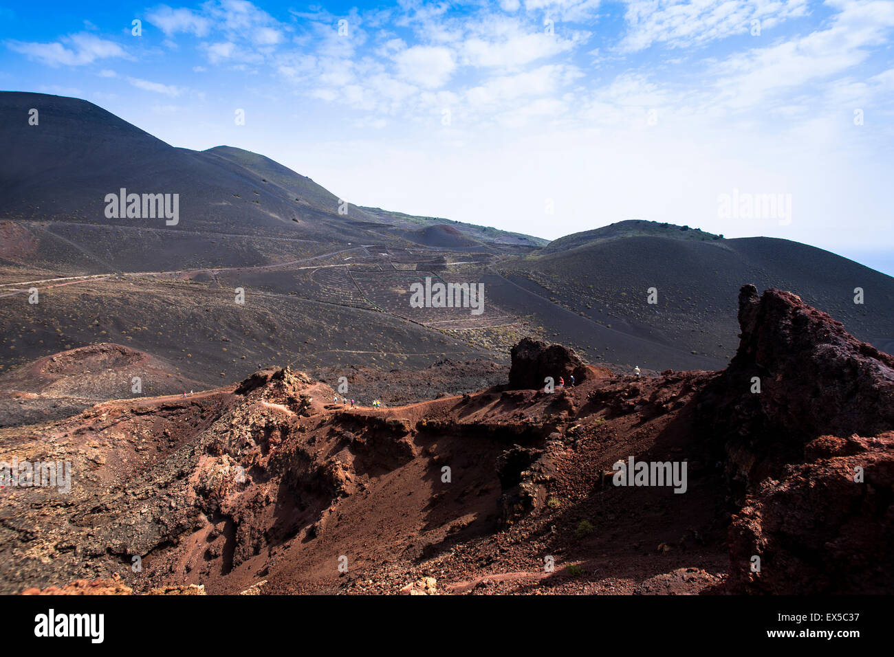 ESP, Spain, the Canary Islands, island of La Palma, view from the volcano Teneguia to the volcano San Antonio near Fuencaliente/ Stock Photo