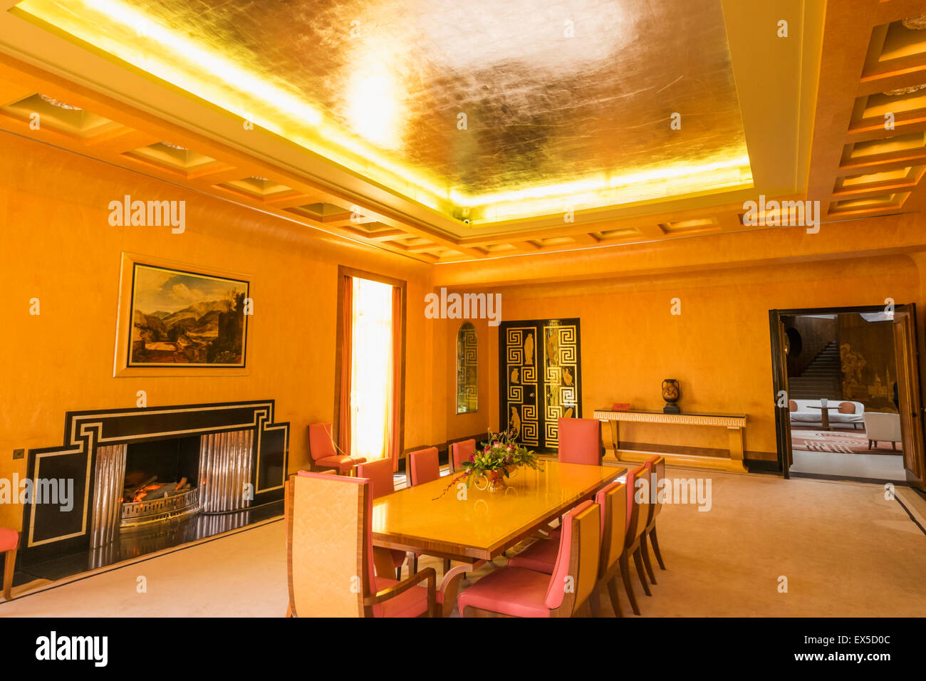1930s dining room hi-res stock photography and images - Alamy