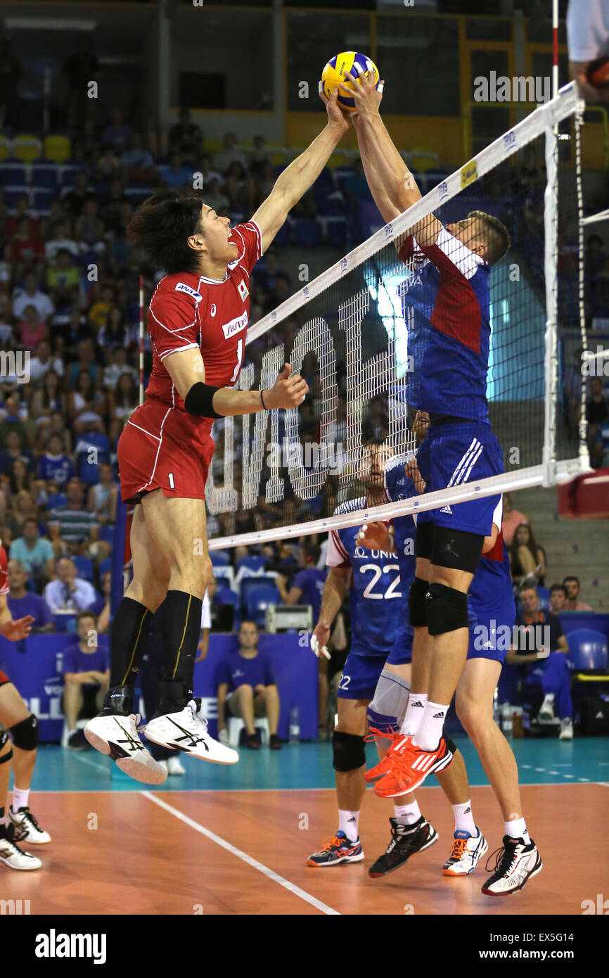 From left Kumihiro Shimizu of Japan, and Michal Finger of Czech Republic in action during the