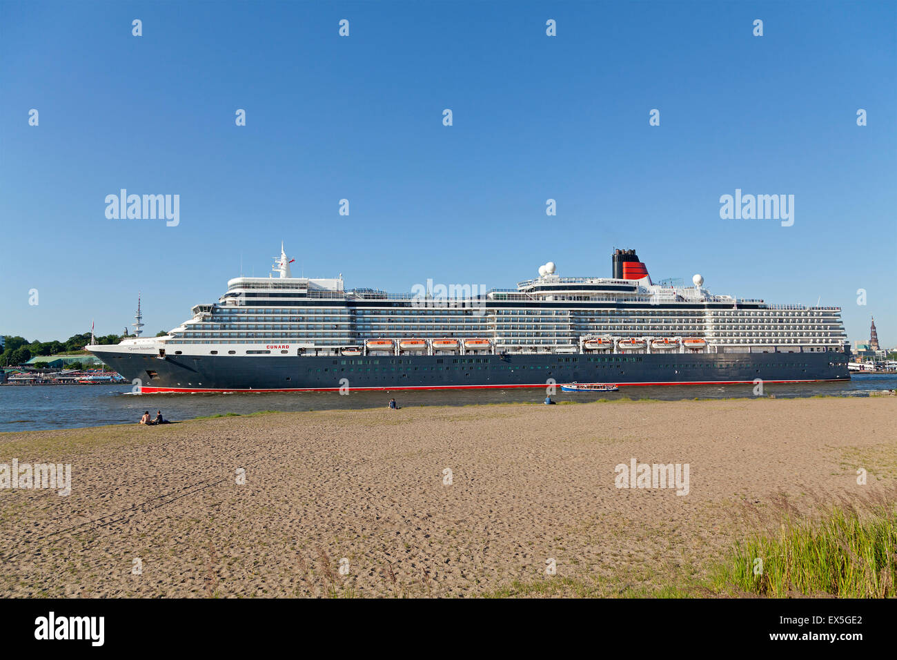 cruise ship ´Queen Elizabeth´, Harbour, Hamburg, Germany Stock Photo