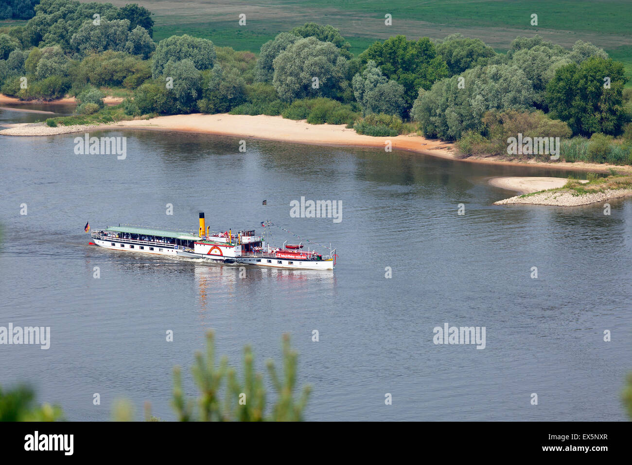 paddlesteamer ´Kaiser Wilhelm´, River Elbe, Kniepenberg, Hitzacker Lower Saxony, Germany Stock Photo