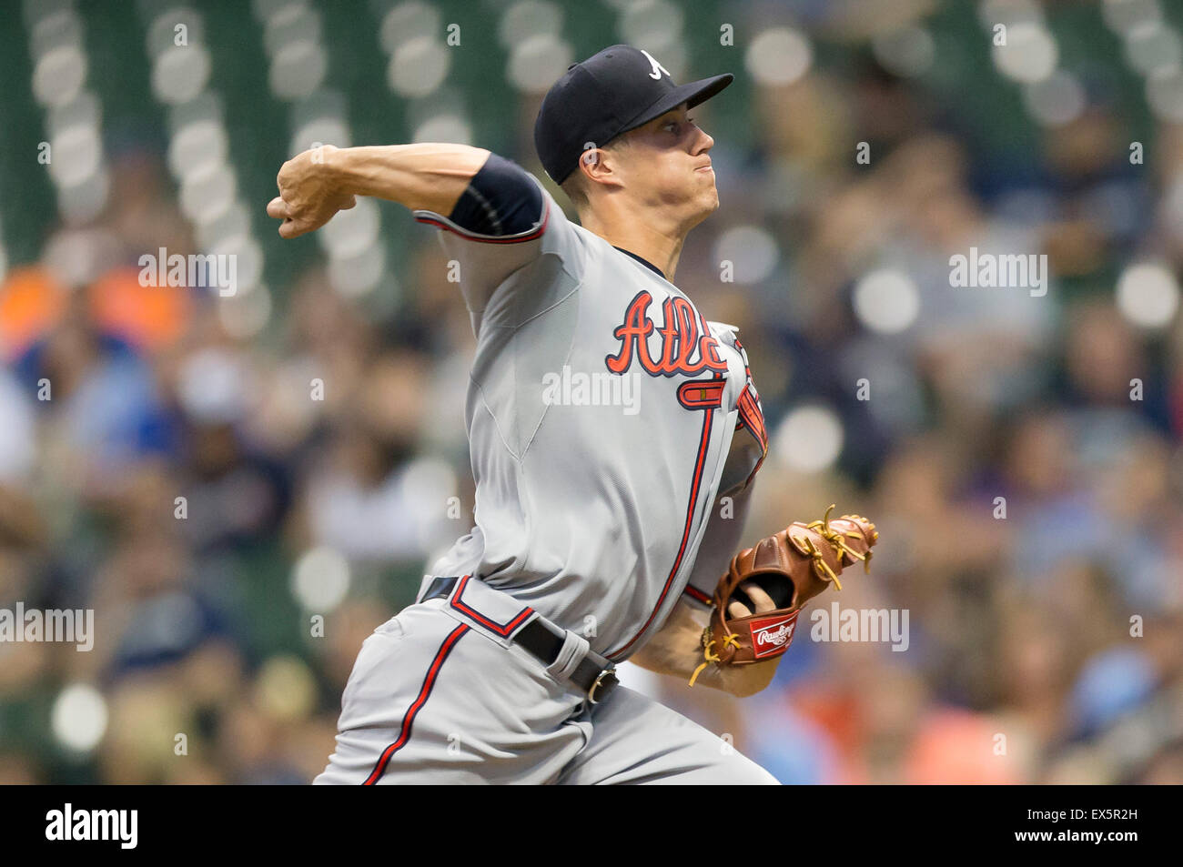 Milwaukee, WI, USA. 7th July, 2015. Atlanta Braves starting pitcher ...