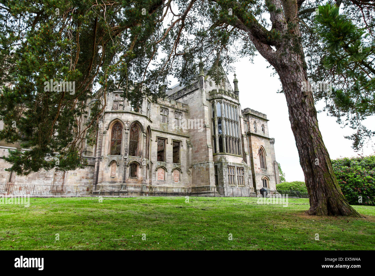 Alton Towers derelict house on the Estate Theme Park Gardens