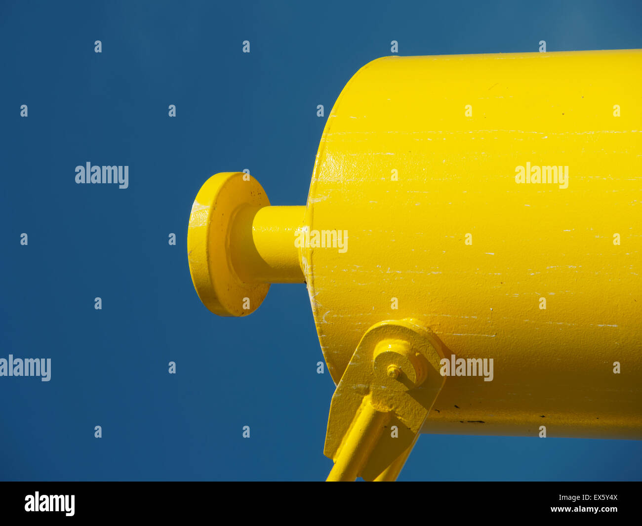 Download Yellow Object High Resolution Stock Photography And Images Alamy Yellowimages Mockups