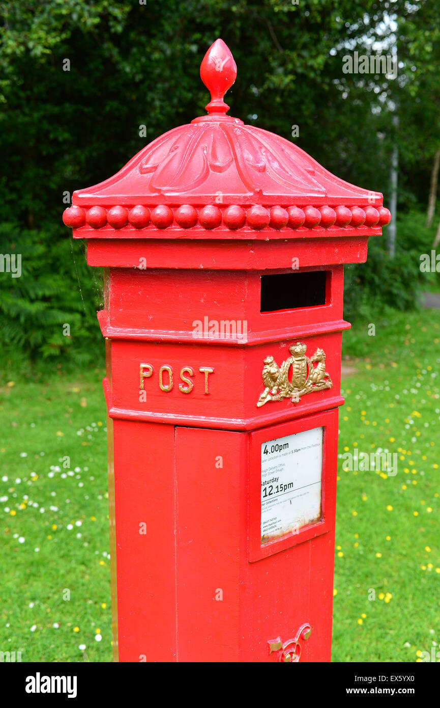 Victorian Penfold red Post Office pillar letter box in Omagh, County Tyrone, Northern Ireland Stock Photo