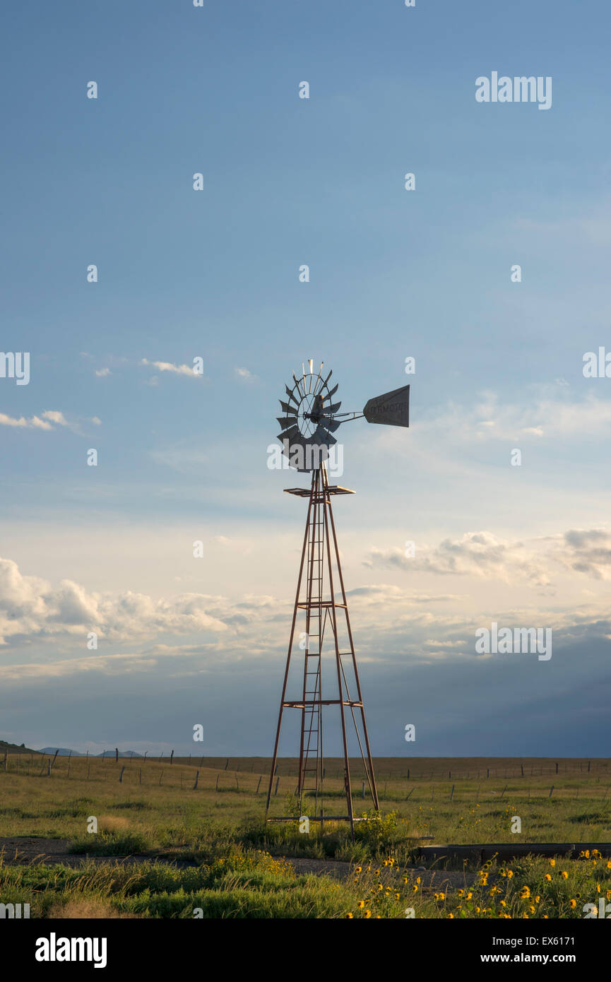 American farm windmill hires stock photography and images Alamy