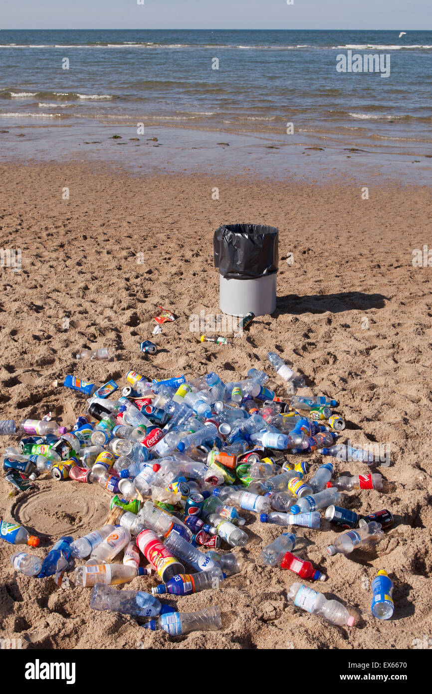 Europe, Netherlands, Zeeland, empty plastic bottles at the beach between Oostkapelle and Vrouwenpolder on the peninsula Walchere Stock Photo