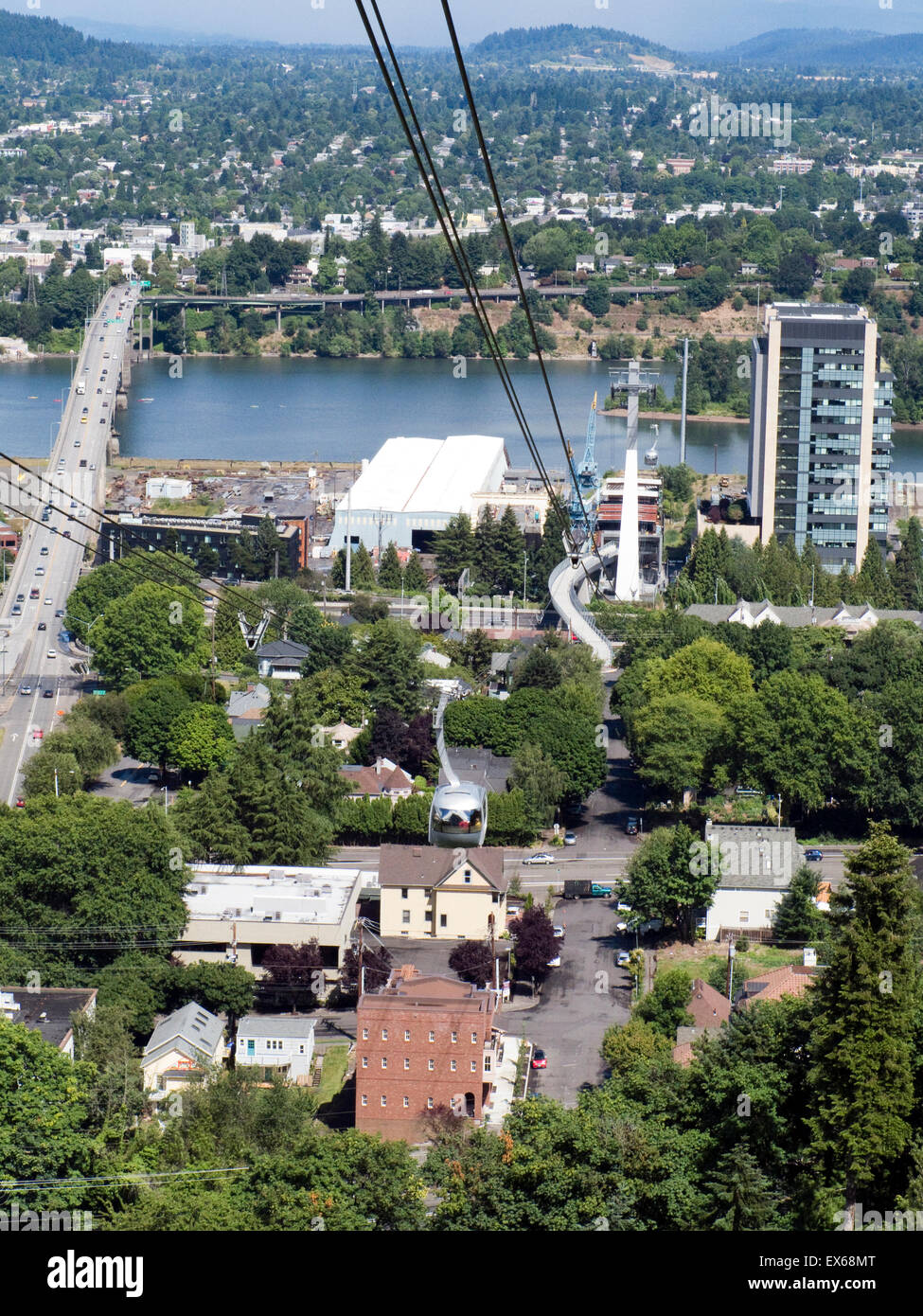 Portland, Oregon, USA. View of the city from the Portland Aerial Tram or OHSU aerial tramway on a sunny day. Stock Photo