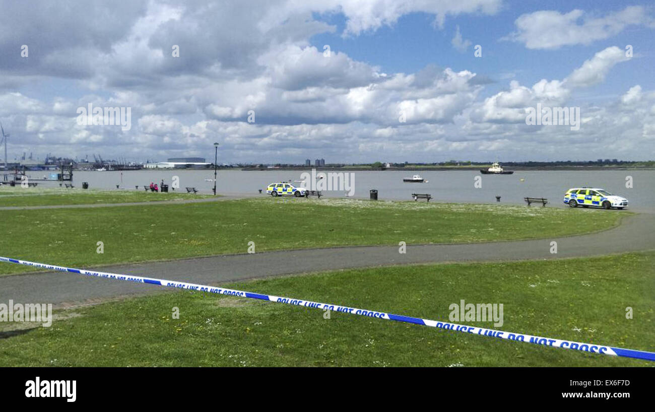 An unexploded world war 2 bomb has been found on the banks of the Thames in Gravesend this afternoon.  View shows Gravesend prom which has been taped of by the police.  Featuring: Atmosphere Where: Buckhurst Hill, United Kingdom When: 07 May 2015 Stock Photo