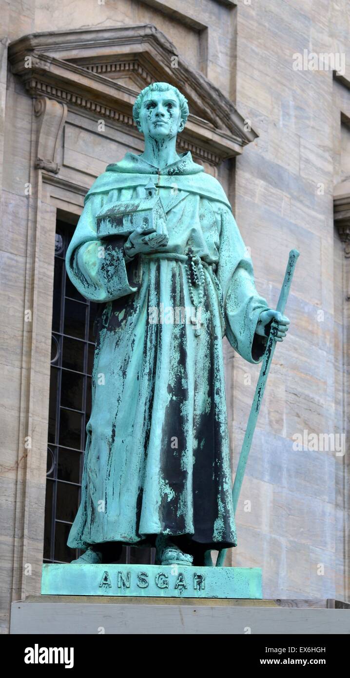 Statue in Copenhagen, Denmark, depicting Saint Ansgar (801 – 865), known as Saint Anschar, Archbishop of Hamburg-Bremen. The see of Hamburg was designated a mission to bring Christianity to Northern Europe, and Ansgar became known as the 'Apostle of the N Stock Photo