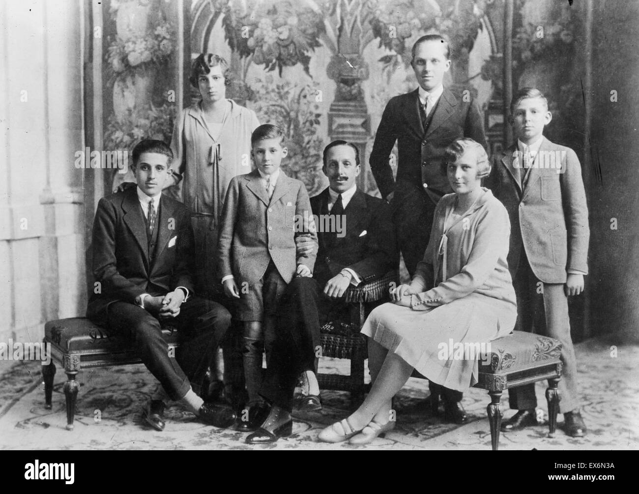 King Alfonso XIII of Spain with the royal family 1922 Stock Photo