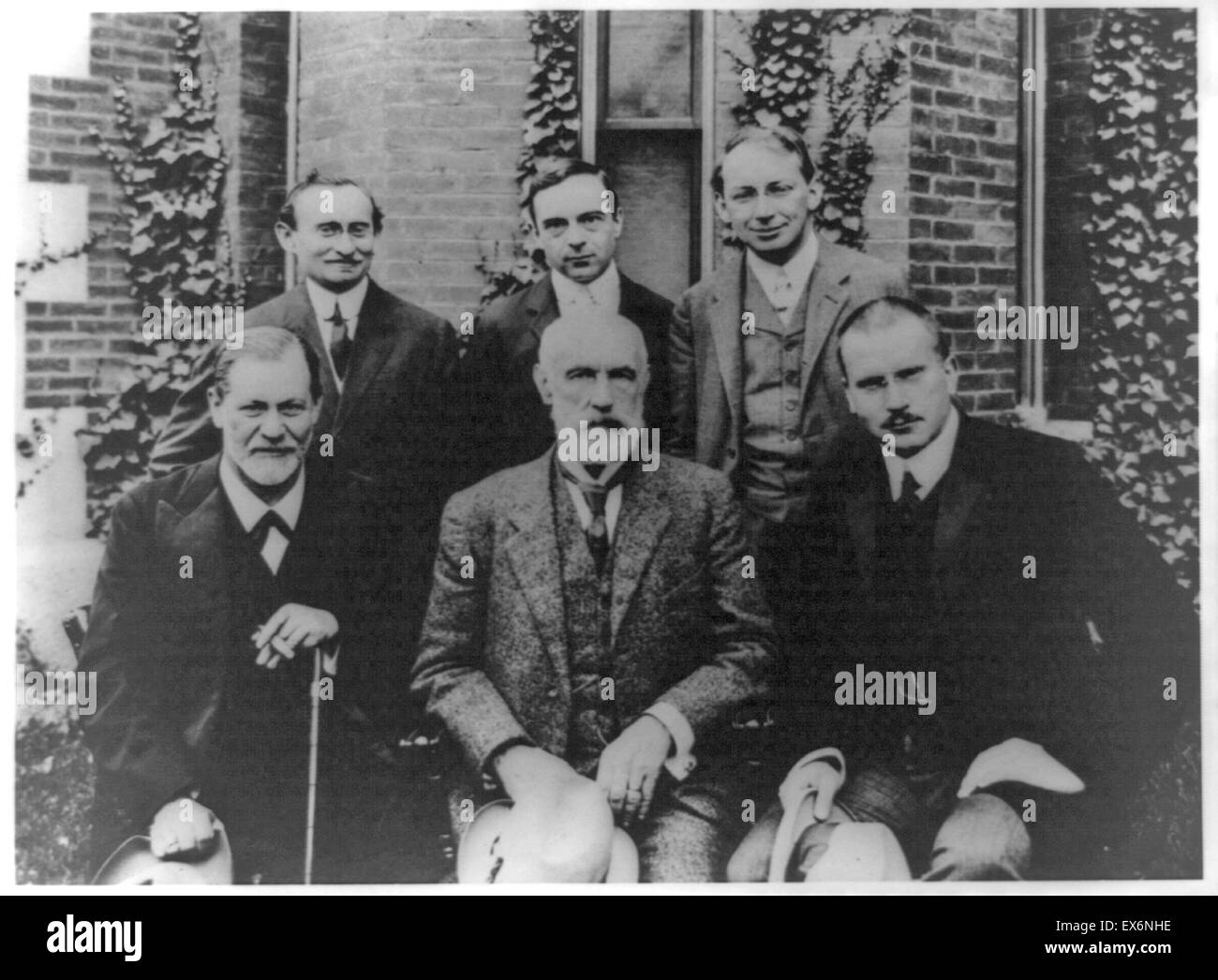Sigmund Freud, G. Stanley Hall, C.G. Jung, A.A. Brill, Ernest Jones, and Sándor Ferenczi posed at Clark University, Worcester, Mass. Stock Photo