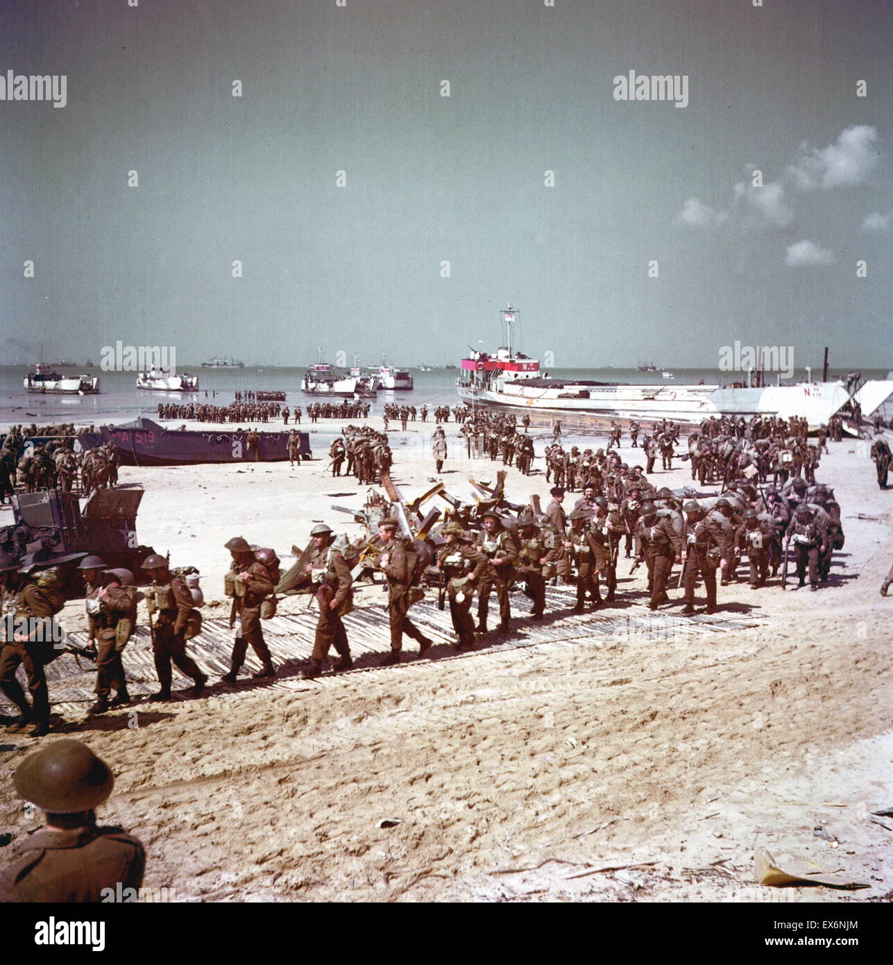 British soldiers at Juno Beach during the World War Two, D-Day landings ...