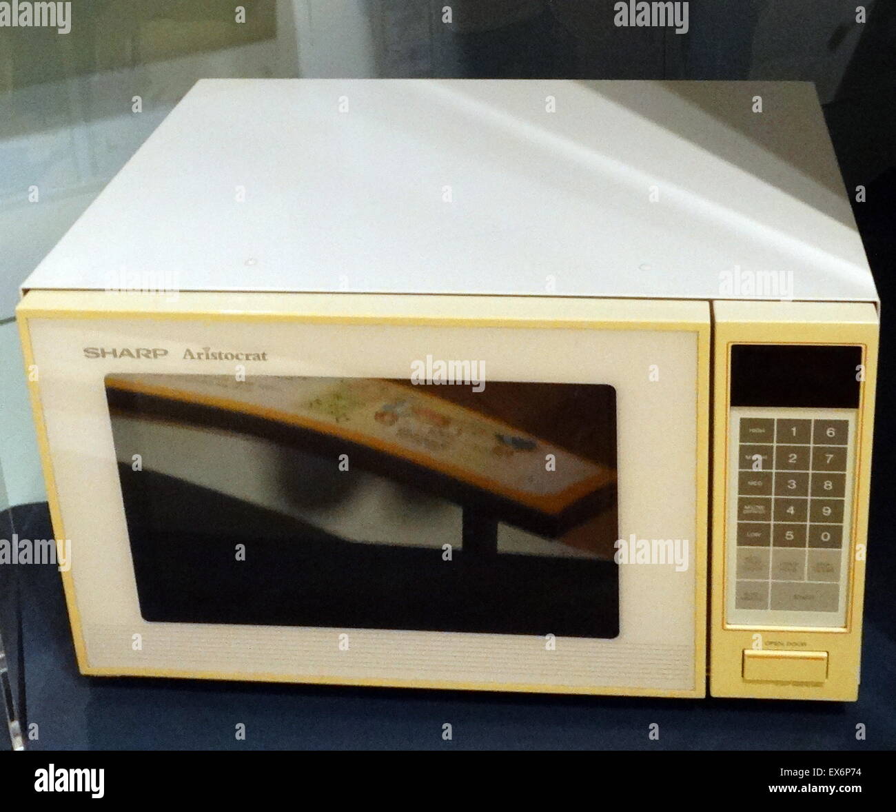 Microwave with touch pad controls 1990 Stock Photo - Alamy