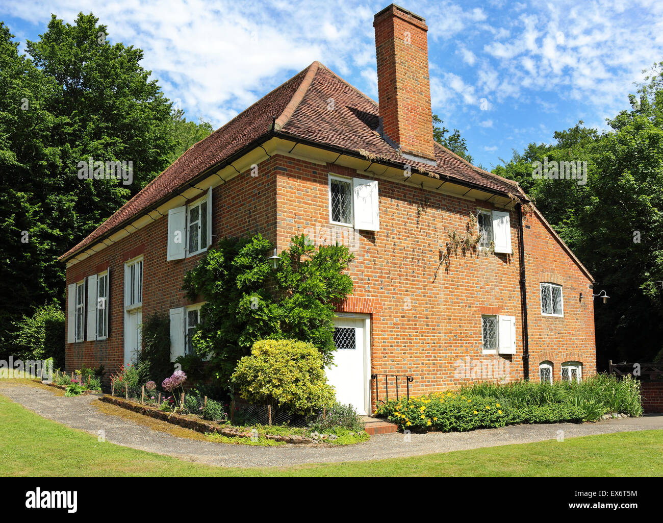Quaker house uk hires stock photography and images Alamy