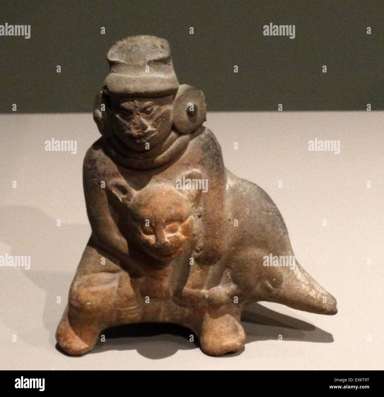 Mayan figurine, from Jaina, Campeche, Mexico. Classic recent (600900