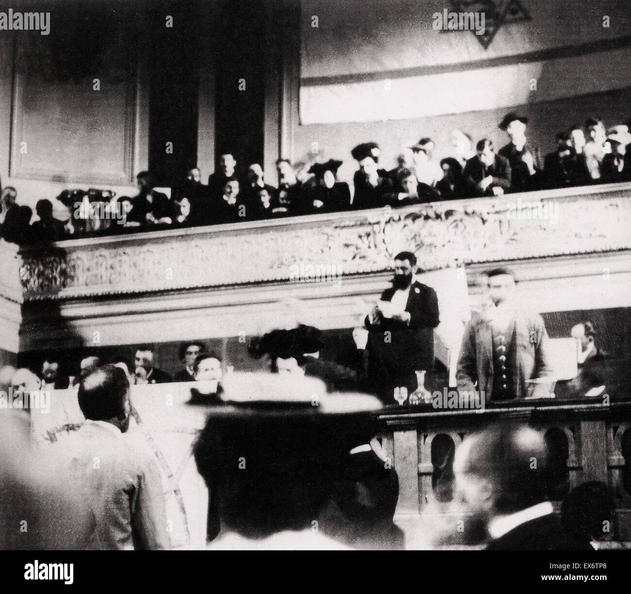 Theodor Herzl addresses the Sixth Zionist Organization Congress in Basel 1903 Stock Photo