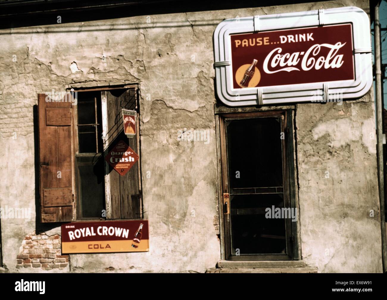 Miss Natchez' by photographer Marion Post Wolcott (1910-1990) August 1940. Photograph shows store or café with soft drinks sign. Colour. Stock Photo