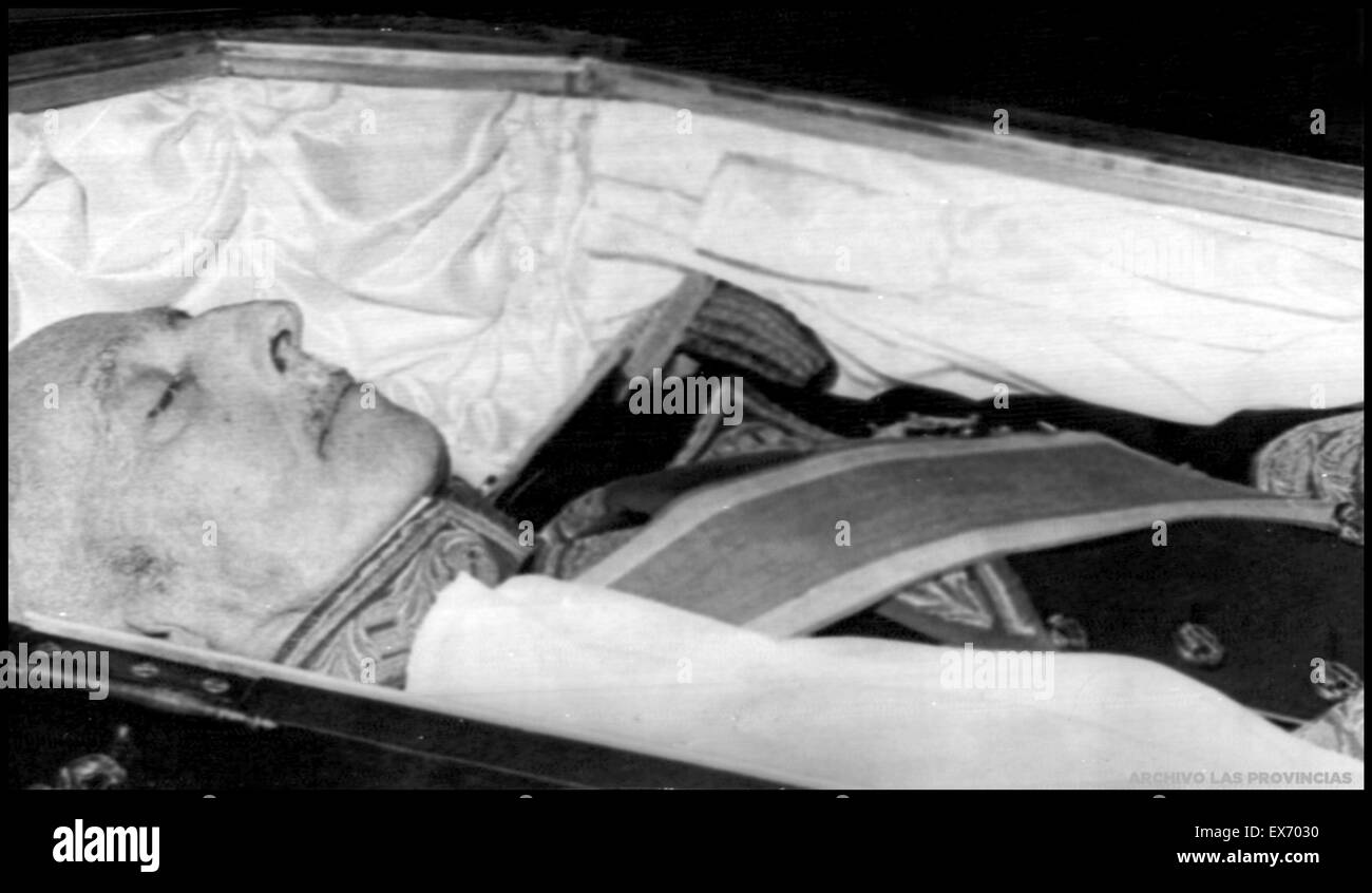 General Francisco Franco dictator of Spain, lies in state following his death in 1975 Stock Photo