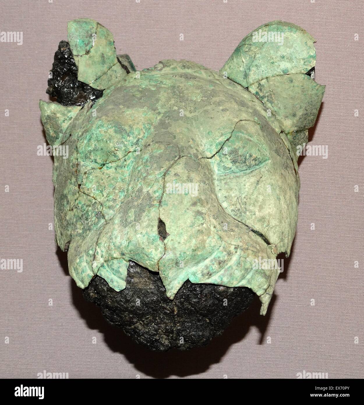 Copper alloy heads of two lions or cubs. Babylonian models of lions, may have acted as guardian figures at the entrance to the temple.2nd millennia BC Stock Photo