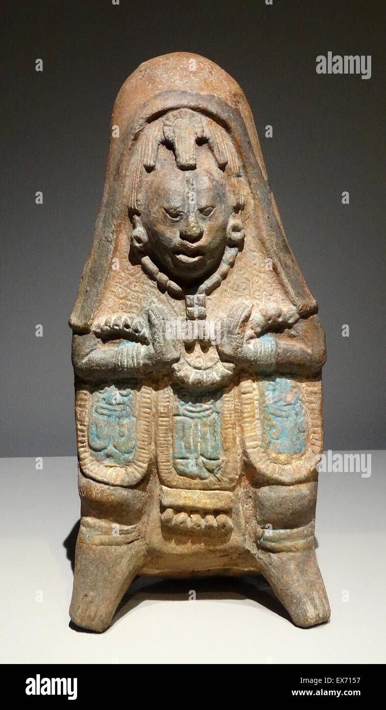 Mayan ceramic female figurine, Mexico 600900 AD Stock Photo Alamy