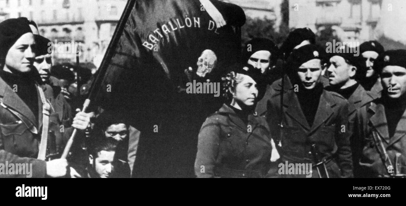 Italian anarchists of the Battalion de la Muerte (Battalion of death), during the Spanish Civil War Stock Photo