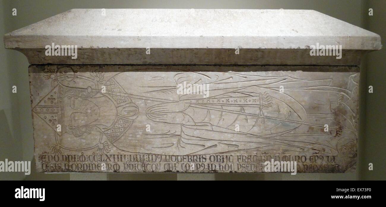 Sarcophagus belonging to Father Bernat de Mur (died 1264), Second half XIII century. Nummulitic stone carving with polychrome remains figurative and incised, from the chapel of Santa Anna 1'esglesia dominie, the former convent of Santa Caterina , Barcelon Stock Photo