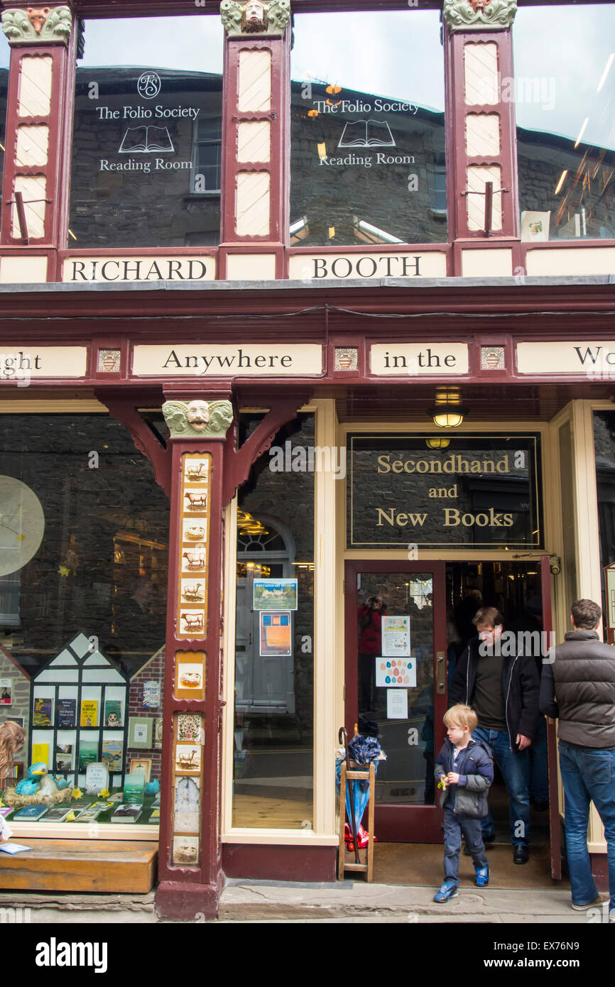 A bookshop in Hay on Wye which is famous for its second hand bookshops, Powys, Wales. Stock Photo
