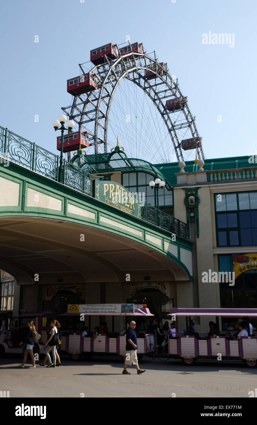 riesenrad ferris wheel wurstelprater park prater vienna austria Stock Photo