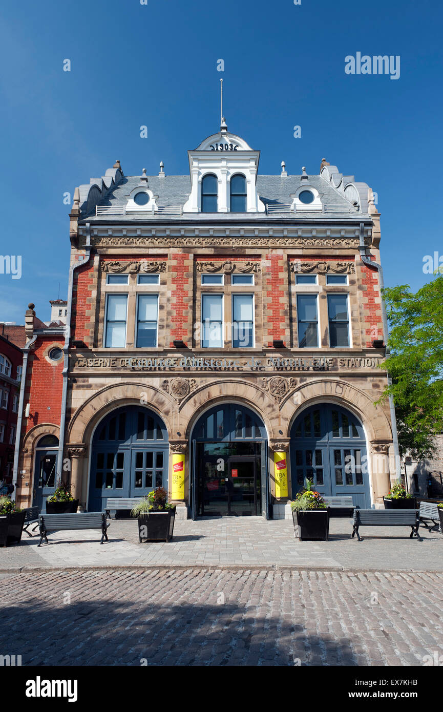Quebec city place d'youville hi-res stock photography and images - Alamy