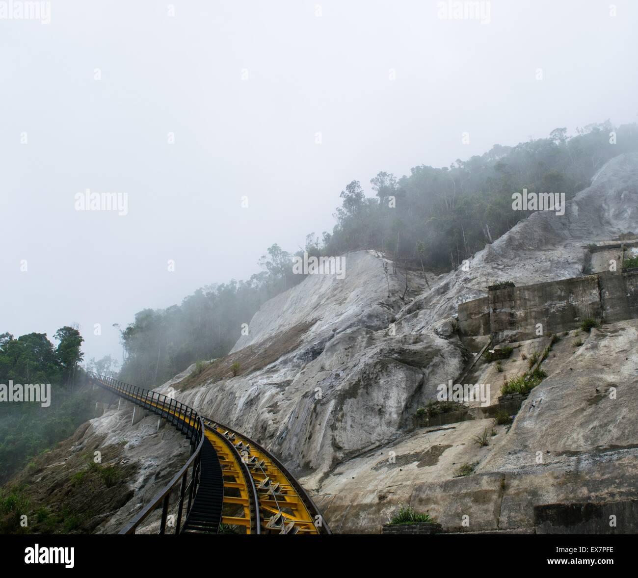 lane railway runs skyward Stock Photo - Alamy