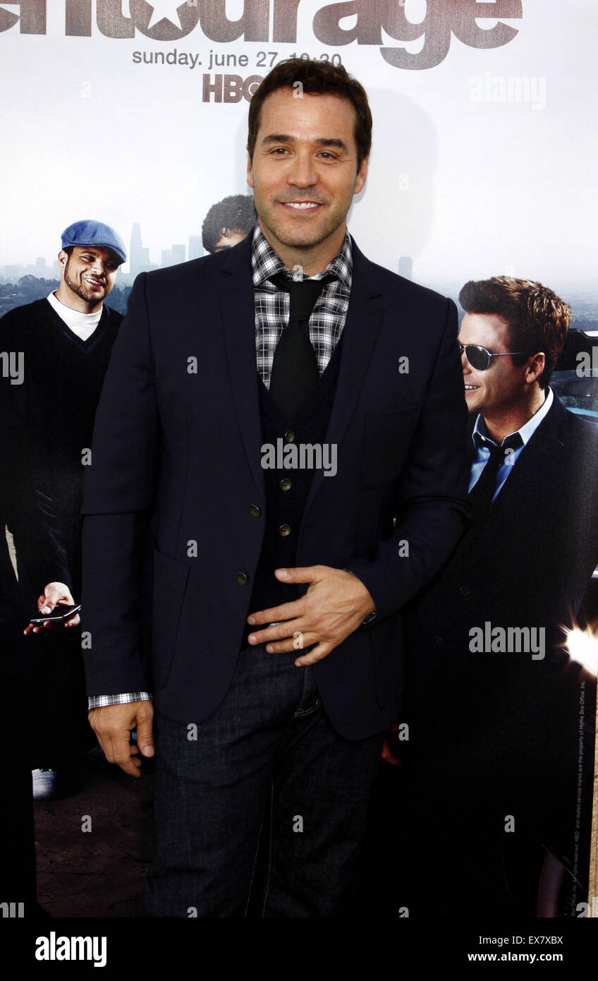 Jeremy Piven at the HBO's 'Entourage' Season 7 Premiere held at the Paramount Studios lot in Hollywood on June 16, 2010. Stock Photo